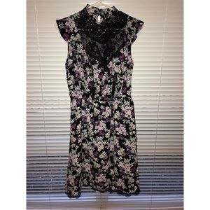 Floral & Lace Midi Dress